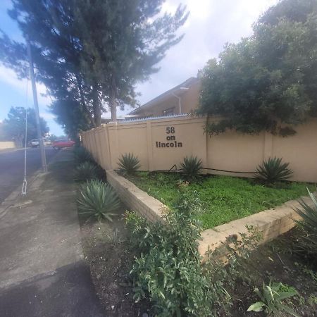 Zenith House Boston Self Catering Accomodation Cape Town Bagian luar foto