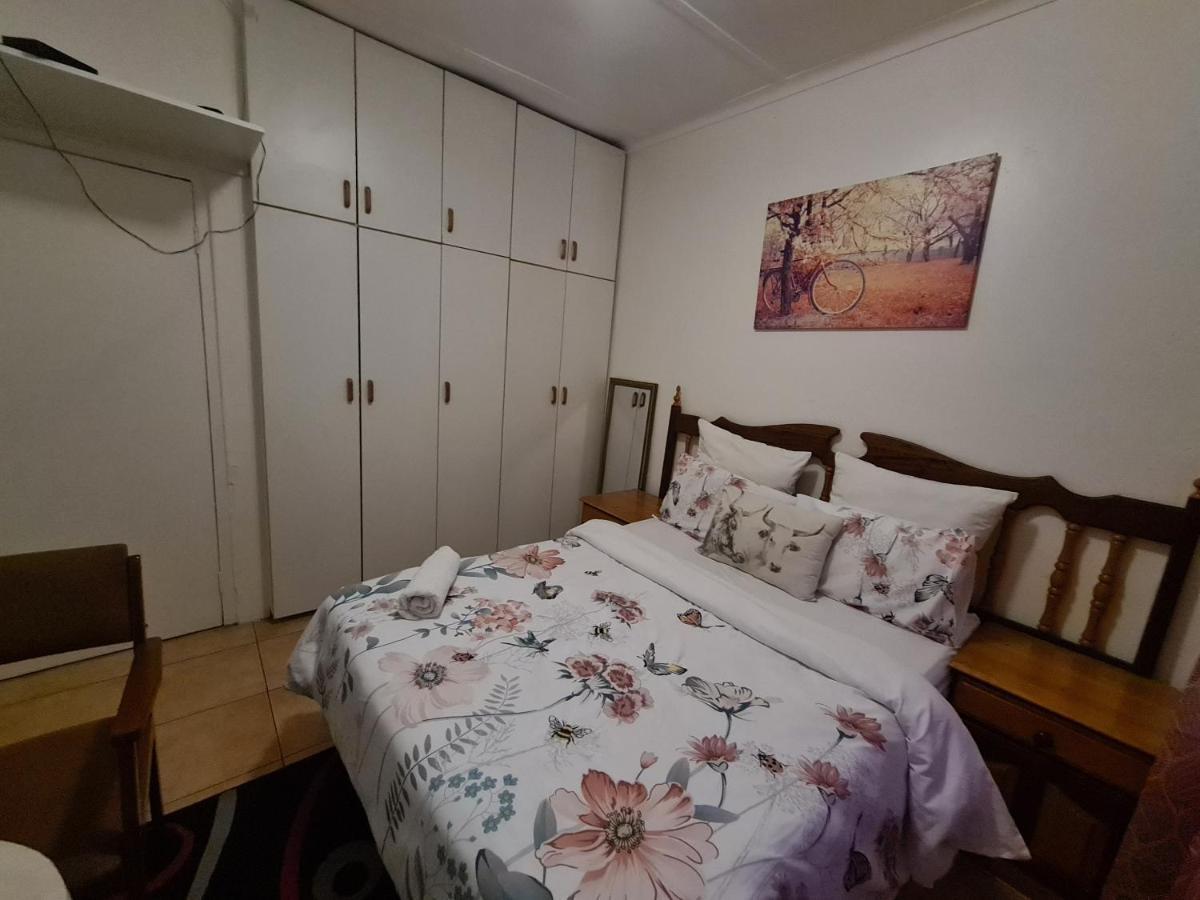 Zenith House Boston Self Catering Accomodation Cape Town Bagian luar foto